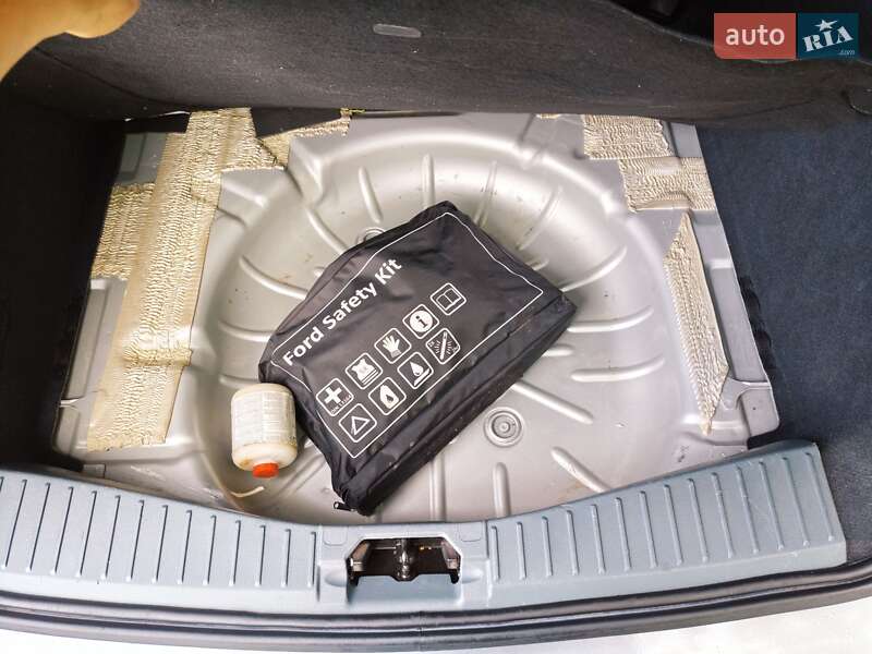 Минивэн Ford C-Max 2012 в Стрые