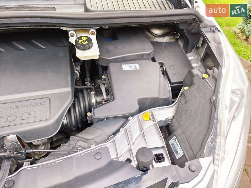 Минивэн Ford C-Max 2012 в Стрые