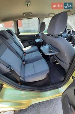 Мінівен Ford C-Max 2005 в 