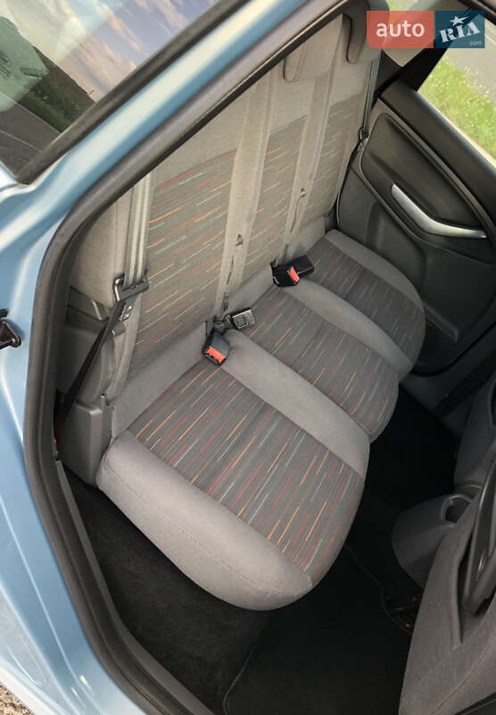 Минивэн Ford C-Max 2008 в Ромнах