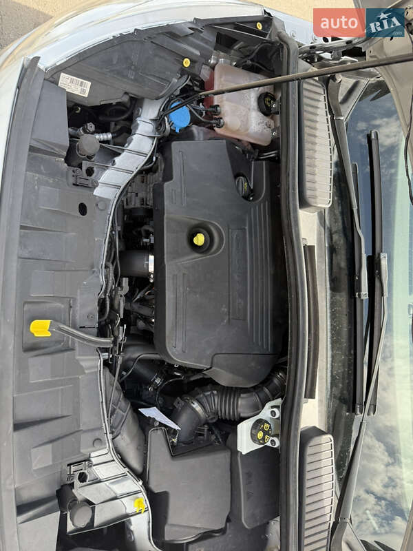 Мінівен Ford C-Max 2018 в Нововолинську
