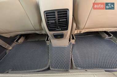 Мінівен Ford C-Max 2014 в 