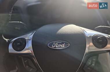Минивэн Ford C-Max 2015 в 