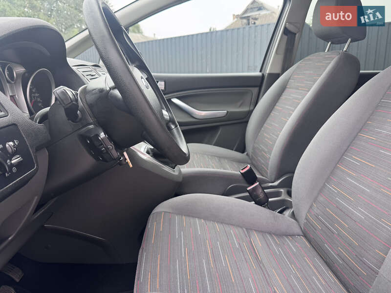 Минивэн Ford C-Max 2010 в Звенигородке