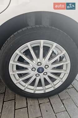 Минивэн Ford C-Max 2015 в 