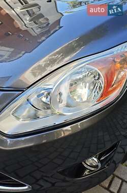 Минивэн Ford C-Max 2015 в 