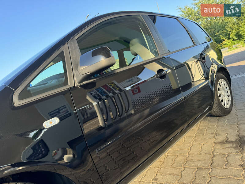 Минивэн Ford C-Max 2010 в Дрогобыче