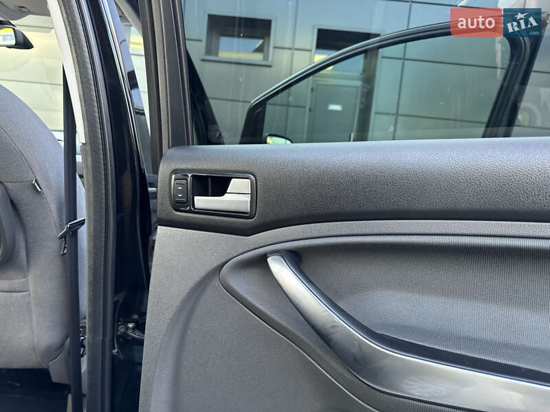 Минивэн Ford C-Max 2010 в Дрогобыче