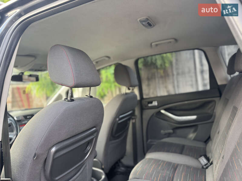 Минивэн Ford C-Max 2008 в Лубнах