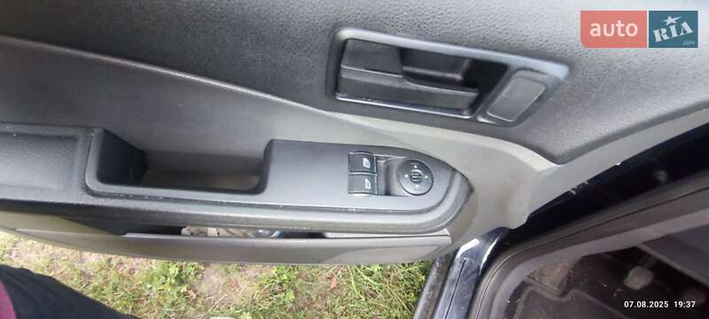 Минивэн Ford C-Max 2005 в Дмитровке