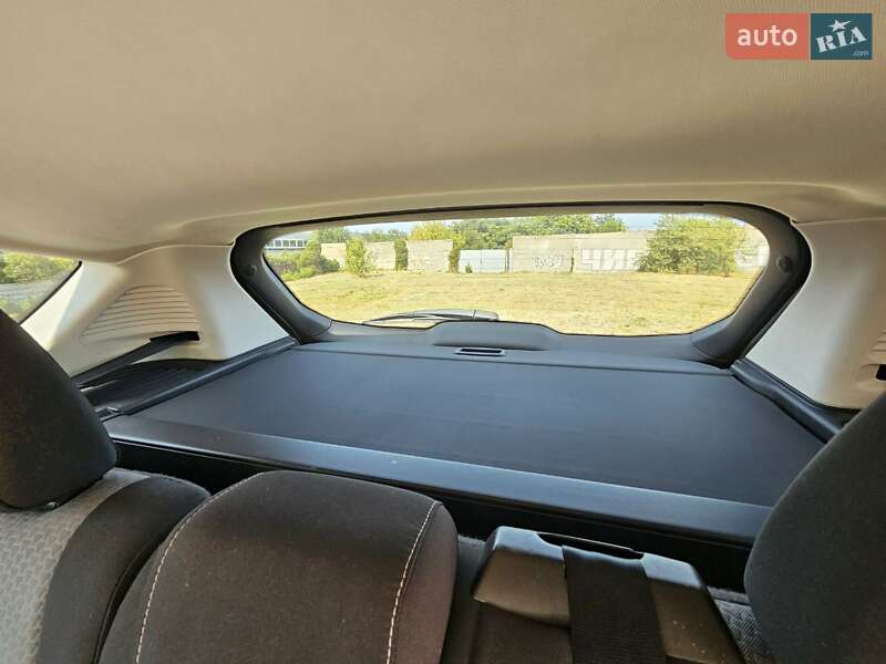 Минивэн Ford C-Max 2017 в Днепре