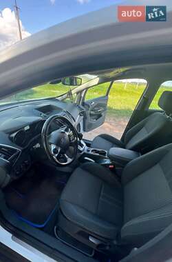 Минивэн Ford C-Max 2012 в 