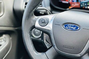 Минивэн Ford C-Max 2016 в 