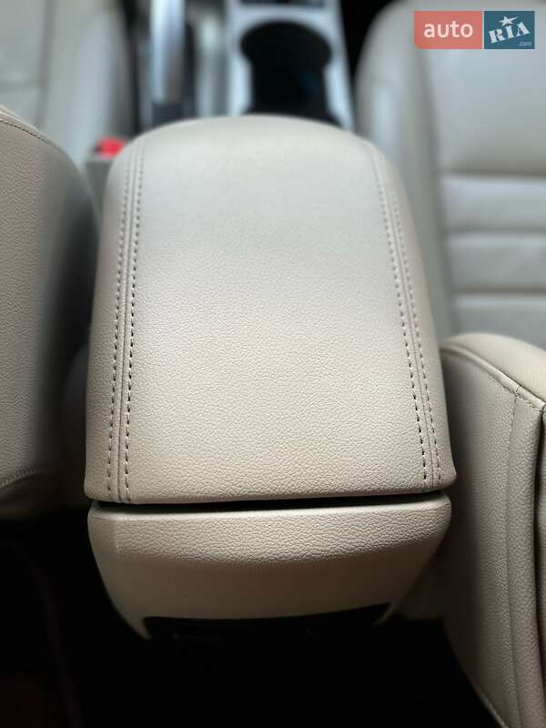 Мінівен Ford C-Max 2015 в Рівному фото 54 Мінівен Ford C-Max 2015 в Рівному