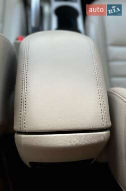 Минивэн Ford C-Max 2015 в 