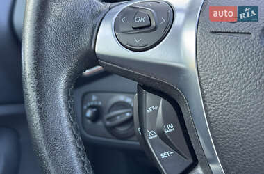 Минивэн Ford C-Max 2013 в 