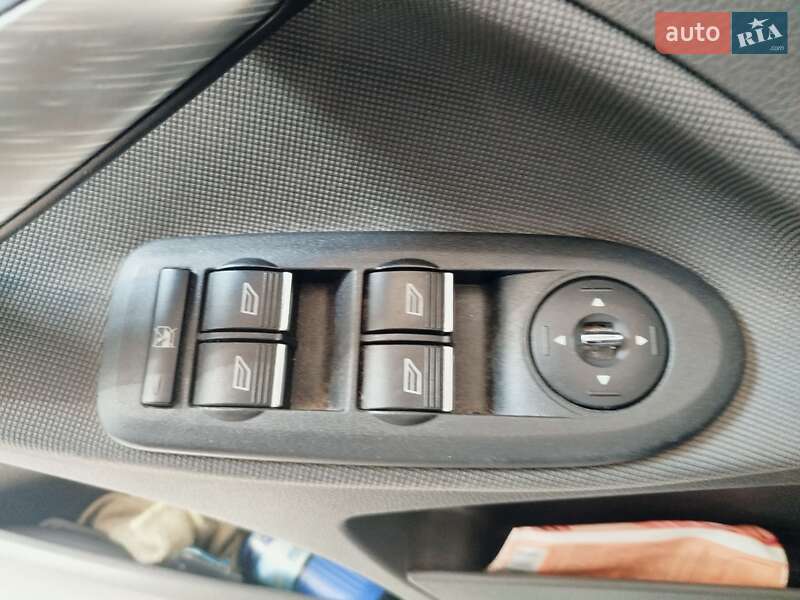 Минивэн Ford C-Max 2009 в Киеве