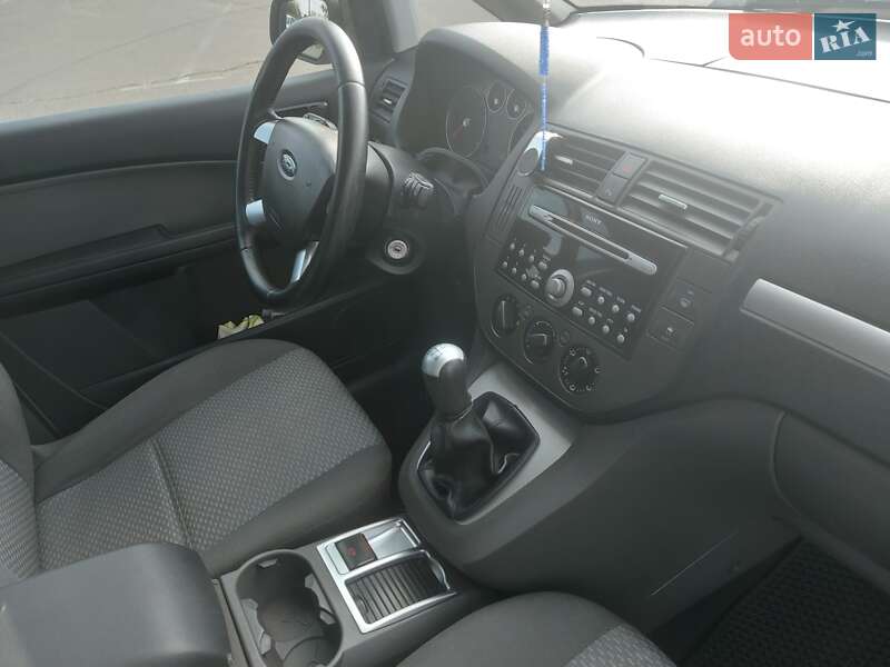 Минивэн Ford C-Max 2006 в Киеве