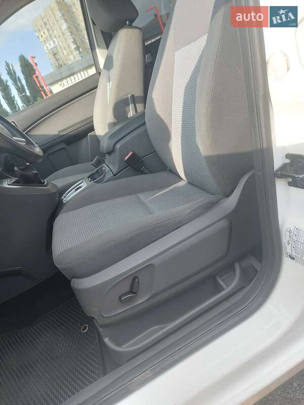 Минивэн Ford C-Max 2006 в Киеве