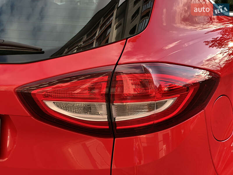 Мінівен Ford C-Max 2016 в Івано-Франківську
