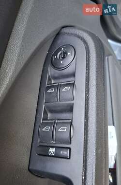 Мінівен Ford C-Max 2004 в 