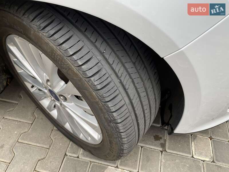 Минивэн Ford C-Max 2017 в Одессе фото 28 Минивэн Ford C-Max 2017 в Одессе