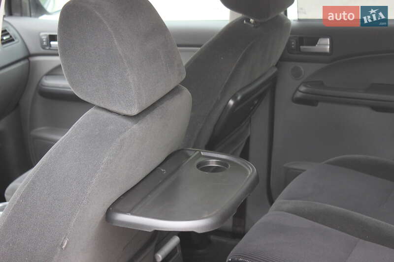 Минивэн Ford C-Max 2006 в Днепре