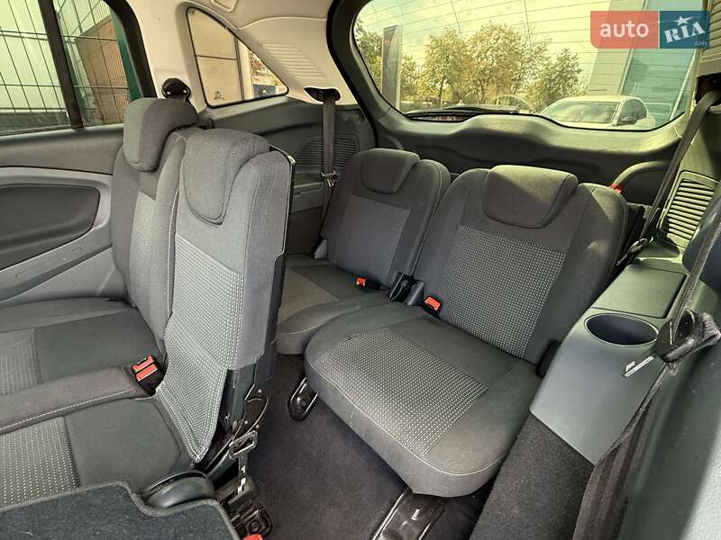 Мінівен Ford C-Max 2013 в Києві