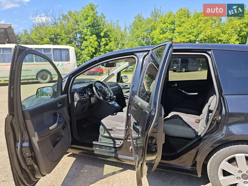 Минивэн Ford C-Max 2010 в Калуше