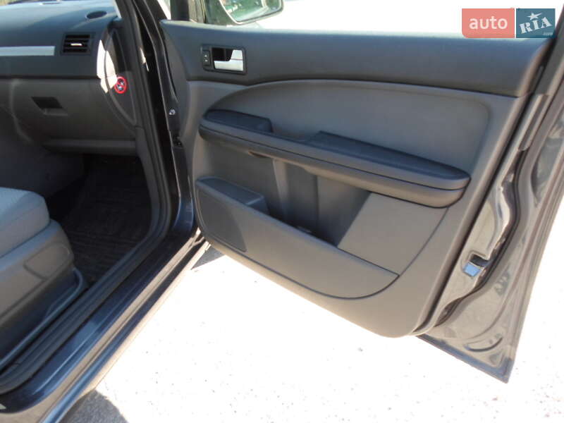 Мінівен Ford C-Max 2006 в Житомирі