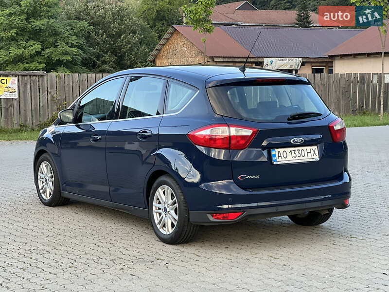 Минивэн Ford C-Max 2013 в Сваляве