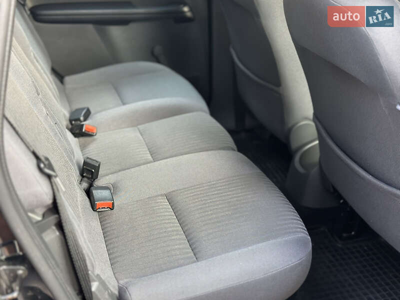 Минивэн Ford C-Max 2005 в Виннице