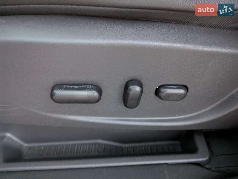 Минивэн Ford C-Max 2013 в Виннице