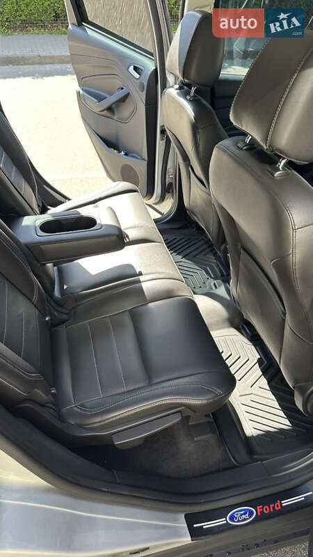 Минивэн Ford C-Max 2015 в Киеве