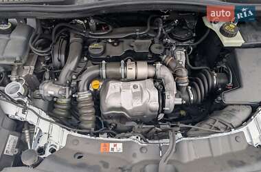 Минивэн Ford C-Max 2014 в 
