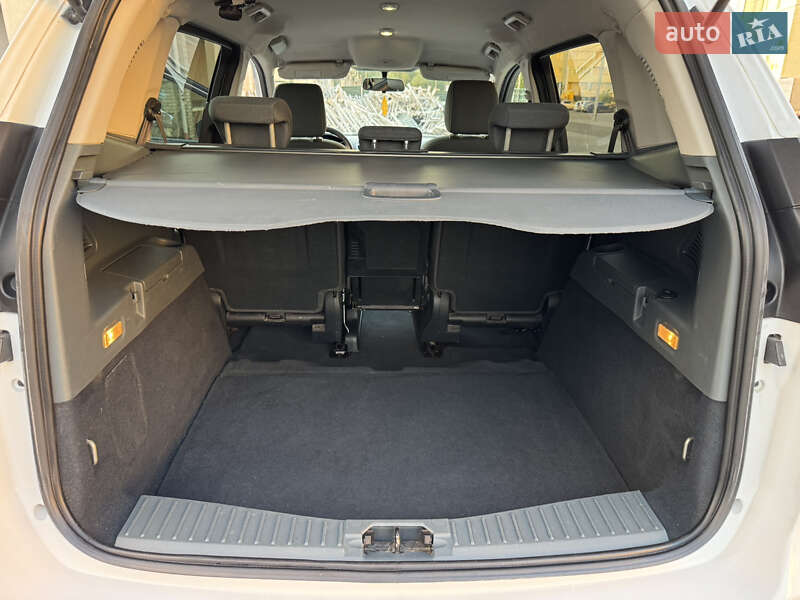 Минивэн Ford C-Max 2011 в Стрые