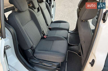 Мінівен Ford C-Max 2011 в 