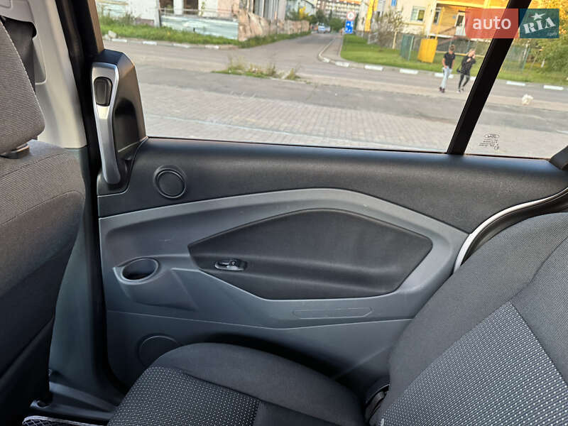 Минивэн Ford C-Max 2011 в Стрые