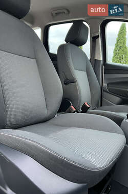 Мінівен Ford C-Max 2011 в 