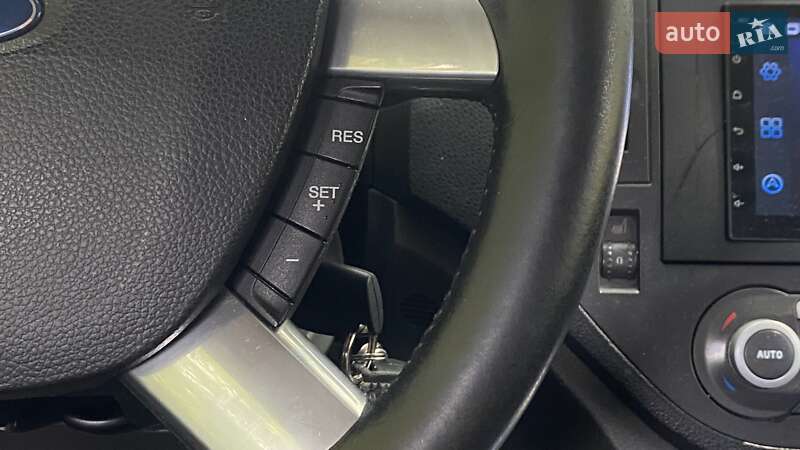 Минивэн Ford C-Max 2008 в Киеве