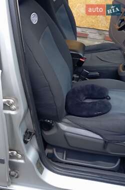 Мінівен Ford C-Max 2005 в 