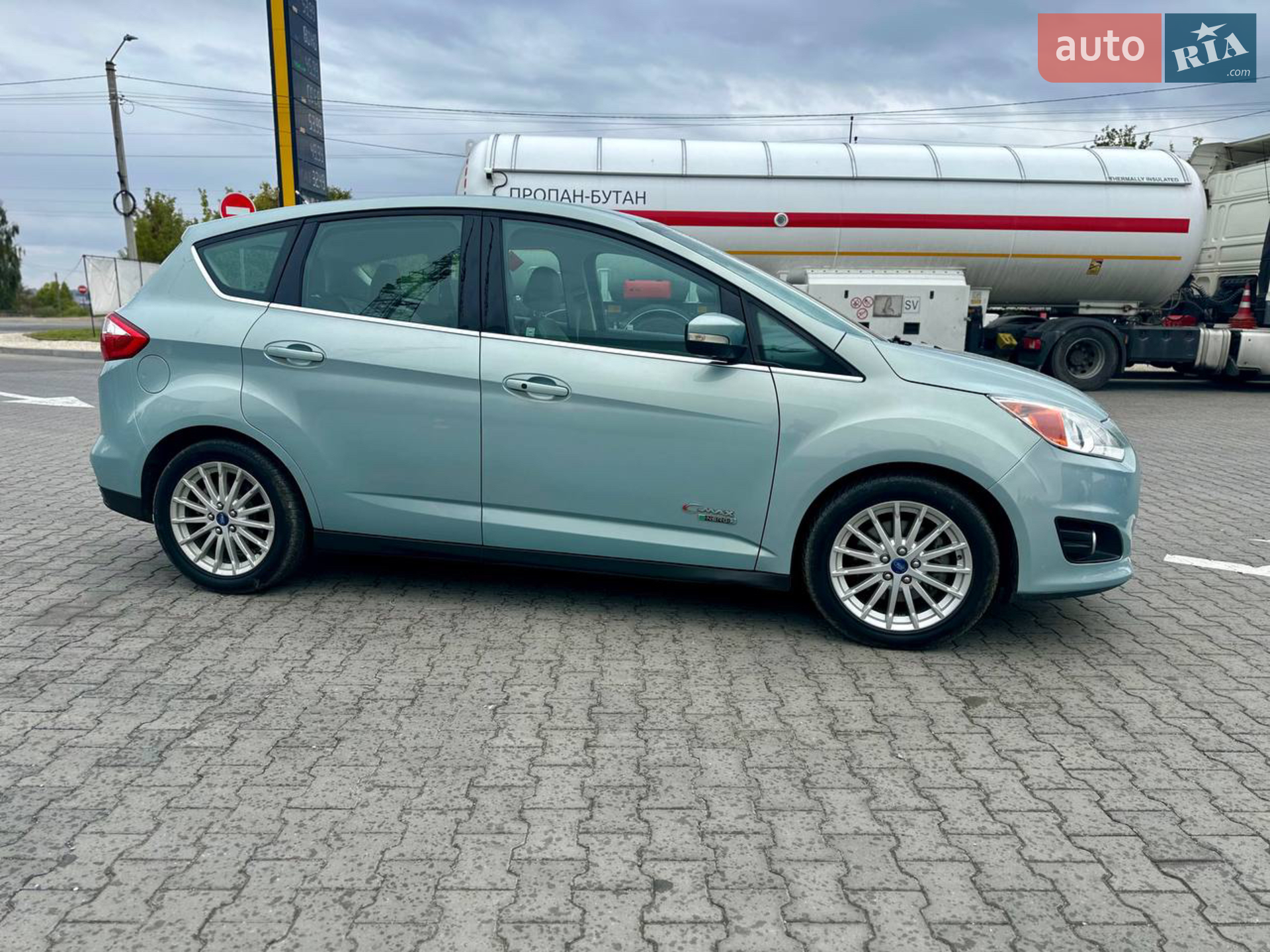 Ford C-Max 2013 VIN 1FADP5CU9DL543625 фото оголошення 4 з 24