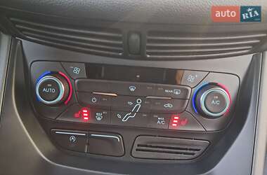 Минивэн Ford C-Max 2019 в 