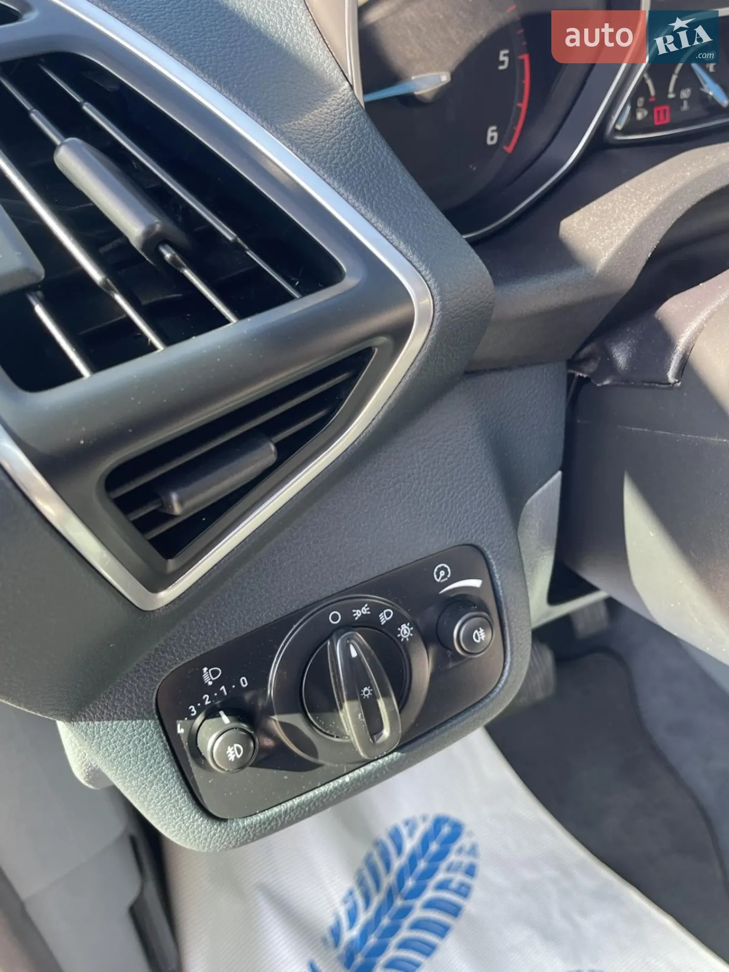 2011 Ford C-MAX - мініатюра 11