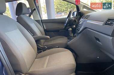 Минивэн Ford C-Max 2004 в 