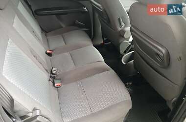 Мінівен Ford C-Max 2006 в 