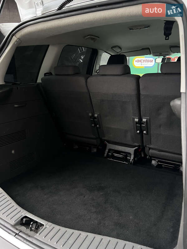 Минивэн Ford C-Max 2009 в Киеве