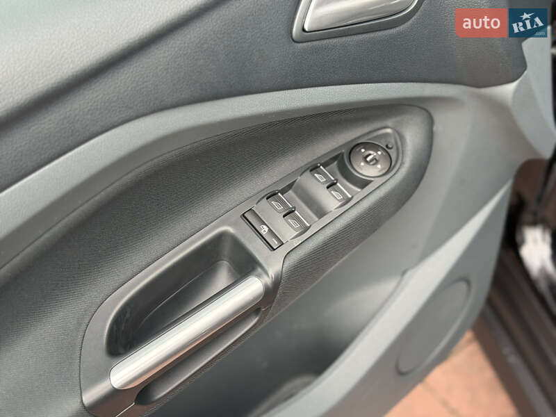 Минивэн Ford C-Max 2012 в Стрые