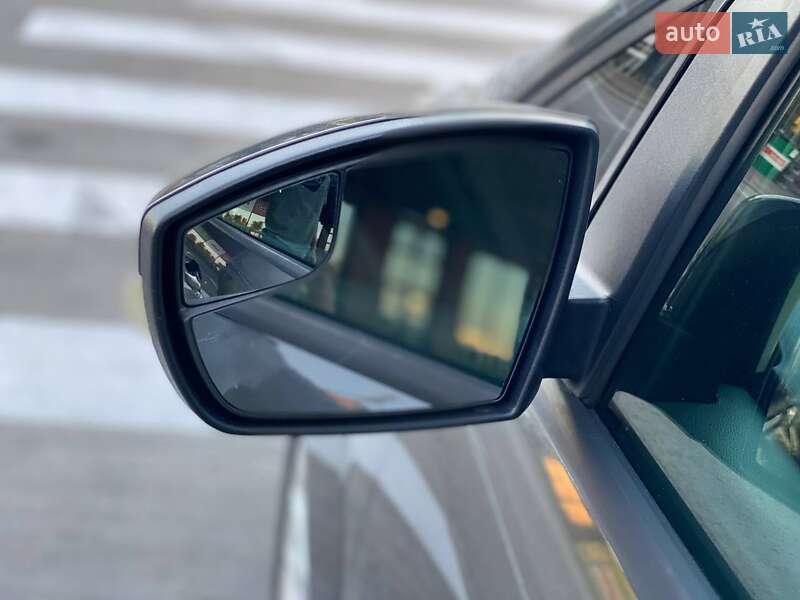 Мінівен Ford C-Max 2018 в Києві