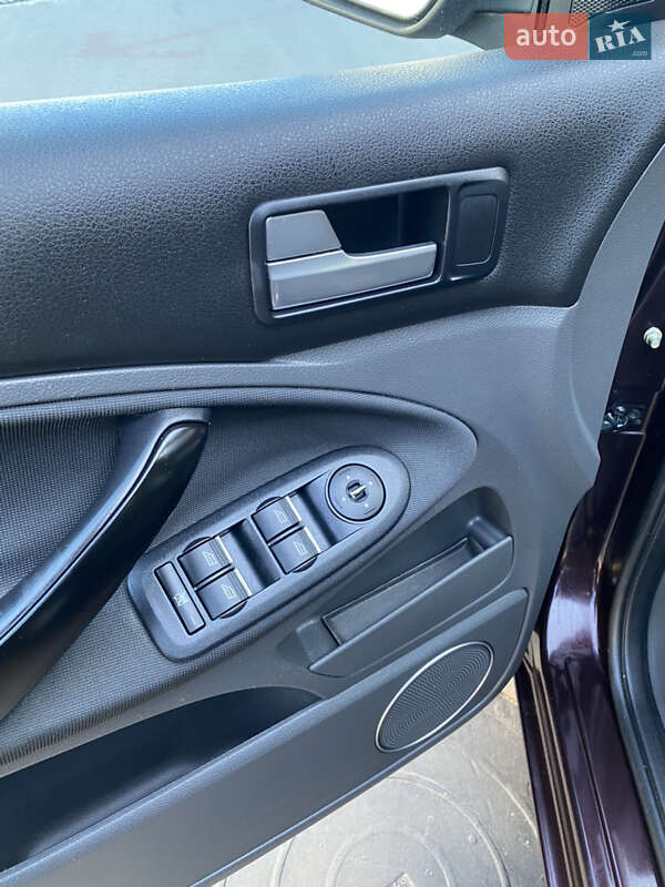 Мінівен Ford C-Max 2009 в Рівному фото 22 Мінівен Ford C-Max 2009 в Рівному